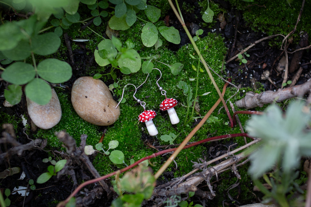 Trippy Mushroom Earrings (Amanita Muscaria)
