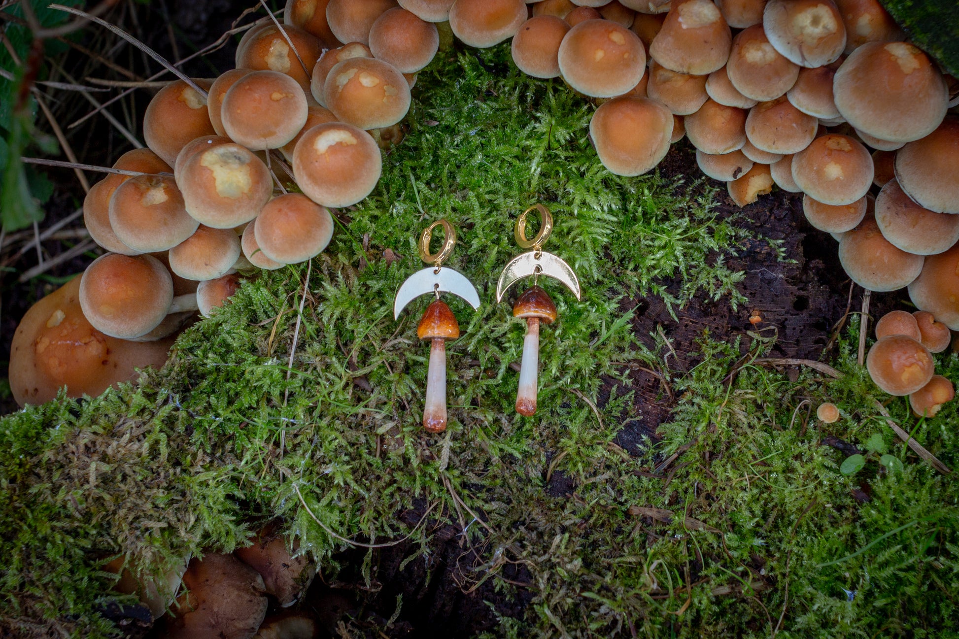 Crescent Moon Magic Mushroom Earings (Psilocybe Semilanceata)