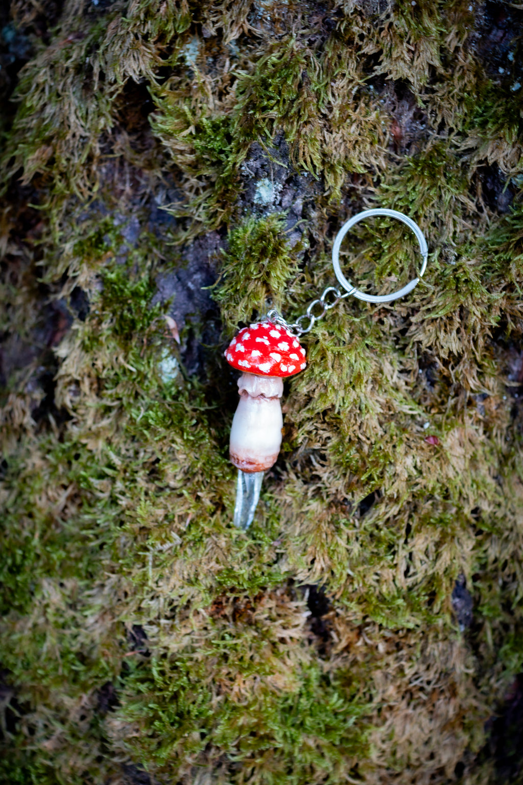 Amanita Muscaria Keychain Silver