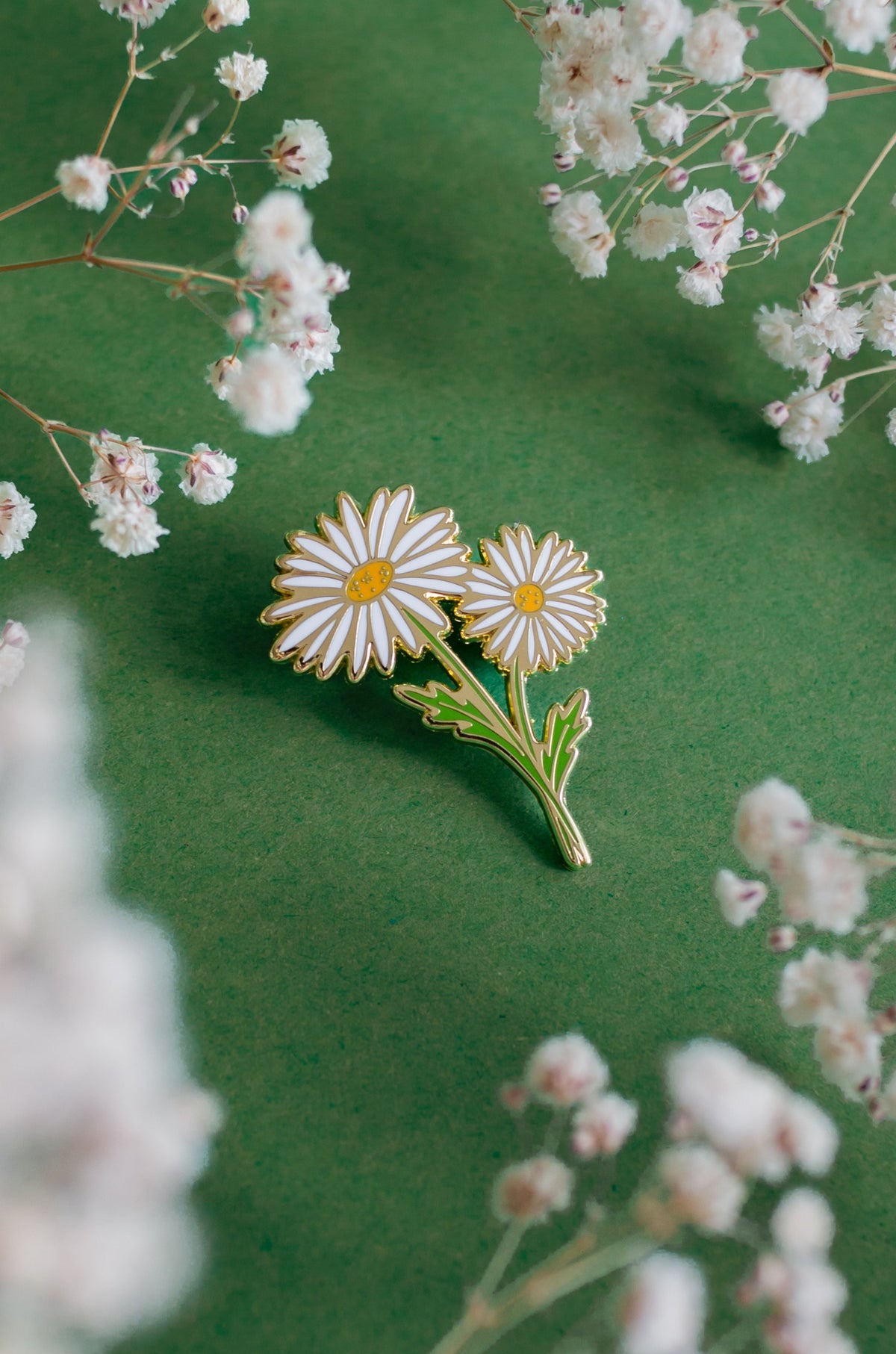Daisy Hard Enamel Pin 🌼